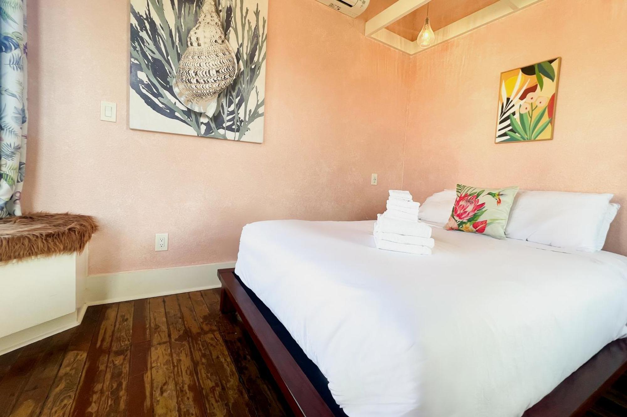 Lotus Galveston Hotel Екстериор снимка