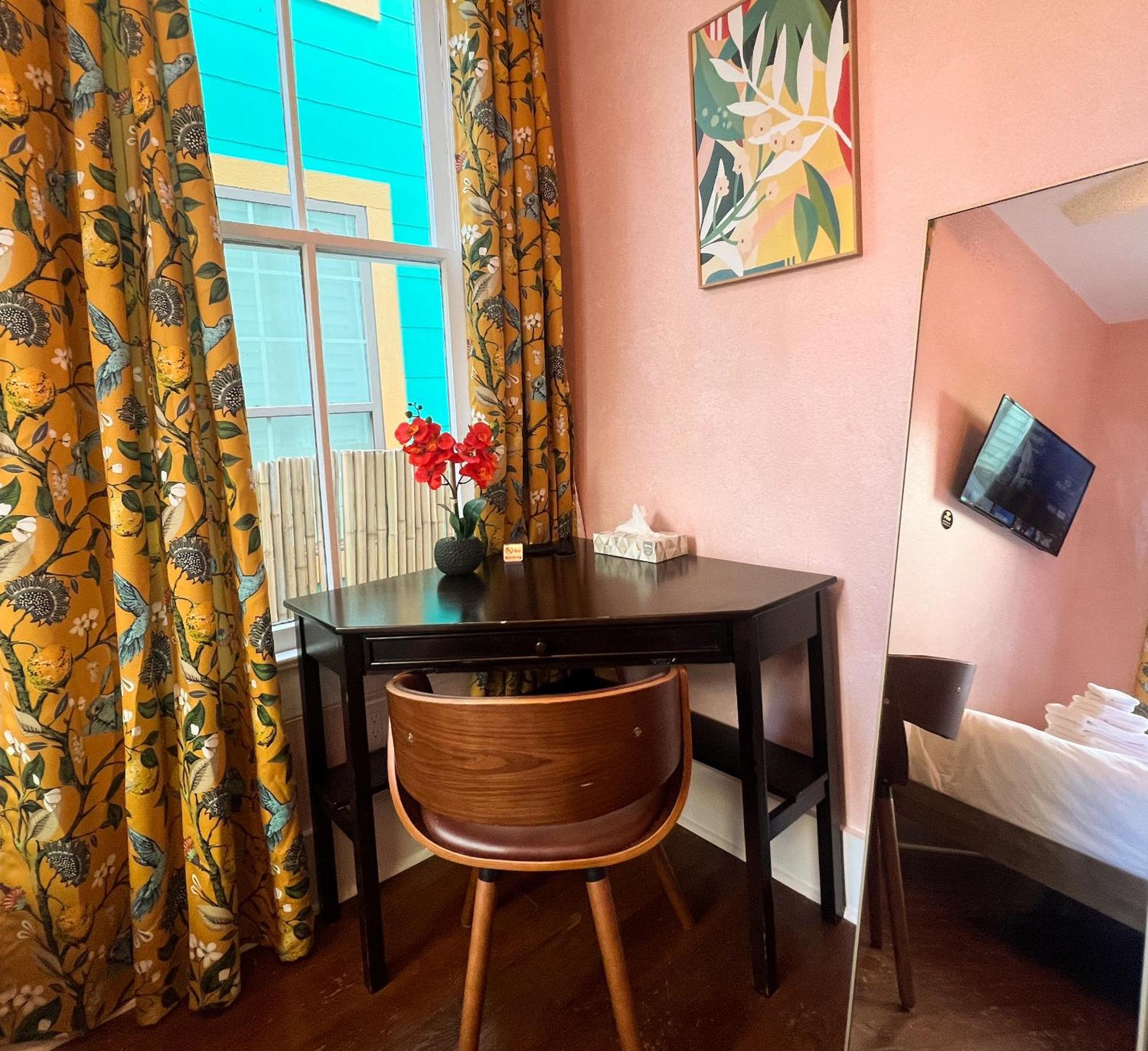 Lotus Galveston Hotel Екстериор снимка